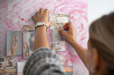 Tableau de liège Pivoines roses dans une teinte délicate.