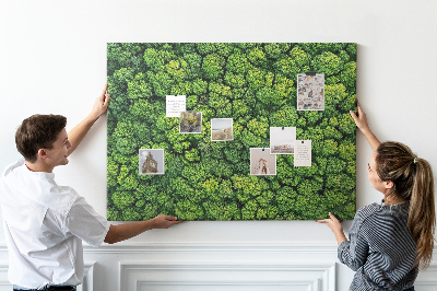 Tableau de liège Une forêt verdoyante à la végétation dense