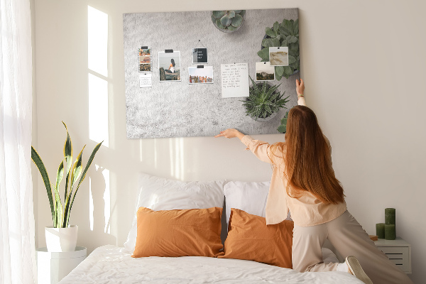 Tableau affichage liège Plantes en pot sur fond gris