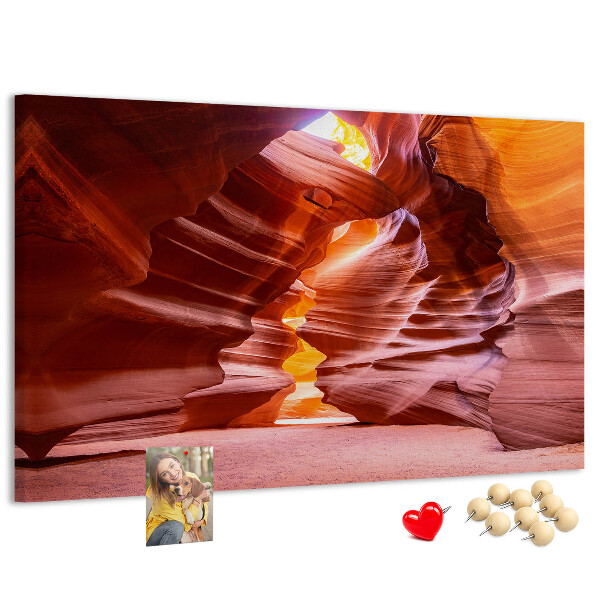 Tableau de liège Des formations rocheuses magiques dans la gorge.