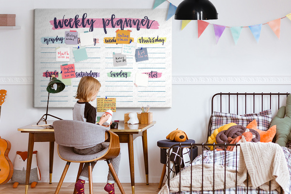 Tableau affichage liège Agenda hebdomadaire avec des touches de couleur