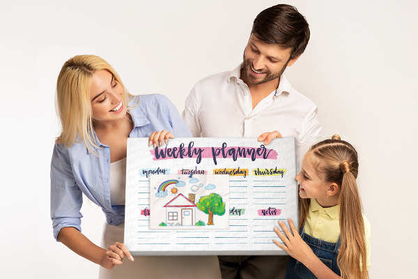 Tableau affichage liège Agenda hebdomadaire avec des touches de couleur