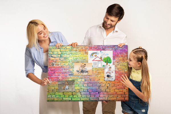 Tableau affichage liège Mur de briques colorées dans un arc-en-ciel