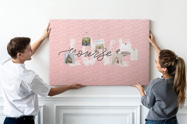 Tableau affichage liège L'amour de soi sur fond rose