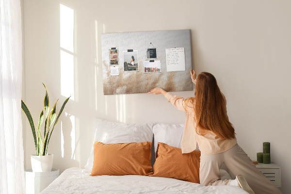Tableau affichage liège Herbes délicates sur fond clair