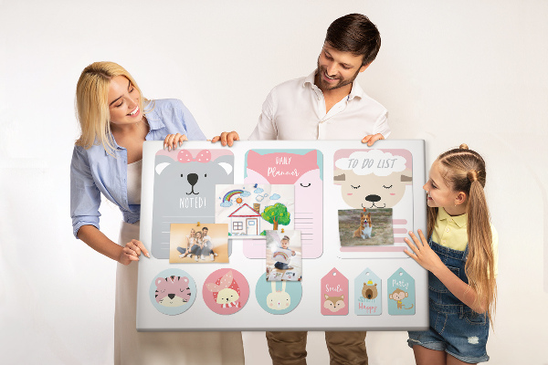 Tableau de liège Des notes colorées avec des animaux mignons