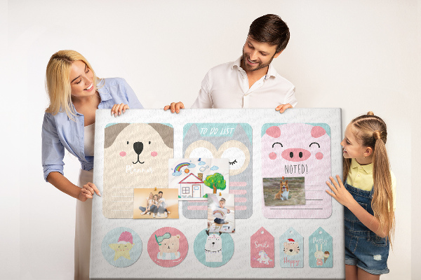 Tableau en liège Cahiers colorés avec des animaux mignons