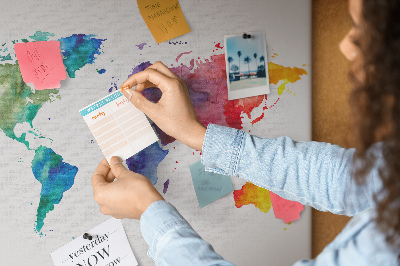 Tableau en liège carte du monde colorée à l'aquarelle