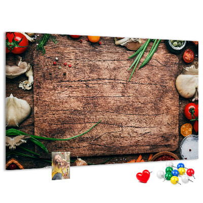 Tableau de liège Ingrédients naturels sur fond de bois