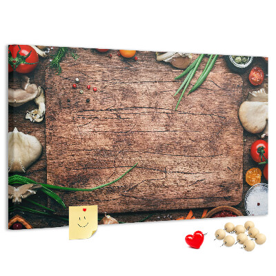 Tableau de liège Ingrédients naturels sur fond de bois