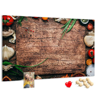 Tableau de liège Ingrédients naturels sur fond de bois