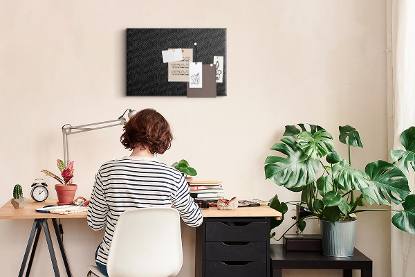 Tableau en liège Texture noire avec un délicat motif à carreaux