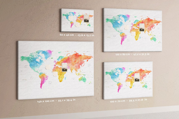 Tableau affichage liège Carte du monde colorée à l'aquarelle.