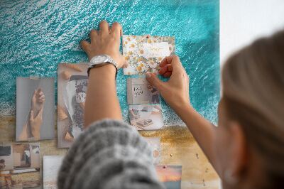 Tableau affichage liège Plage avec vagues et empreintes de pas