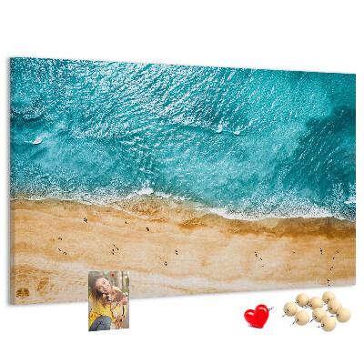 Tableau affichage liège Plage avec vagues et empreintes de pas