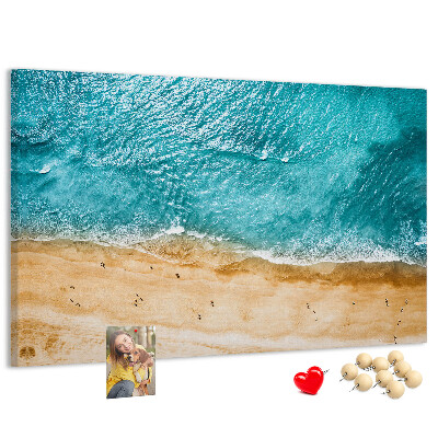Tableau affichage liège Plage avec vagues et empreintes de pas