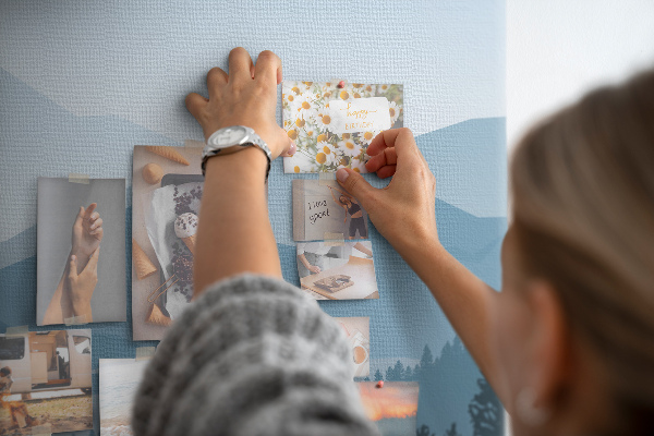 Tableau affichage liège Paysage de montagne aux nuances de bleu