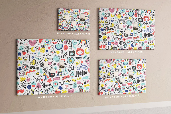 Tableau de liège Motifs colorés avec des dessins dessinés.