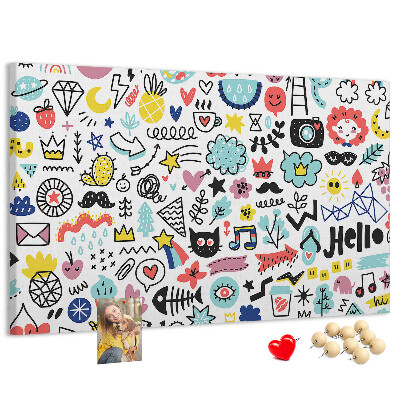 Tableau de liège Motifs colorés avec des dessins dessinés.