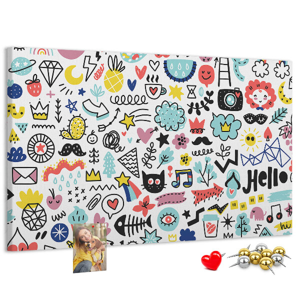 Tableau de liège Motifs colorés avec des dessins dessinés.