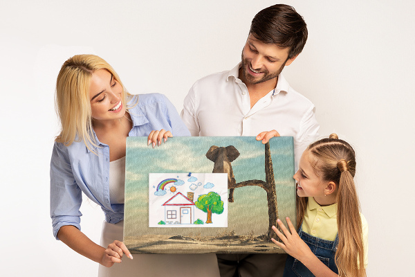 Tableau affichage liège Un éléphant sur une branche dans un paysage désertique