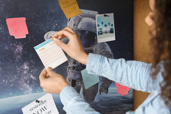 Tableau de liège Astronaute dans l'espace