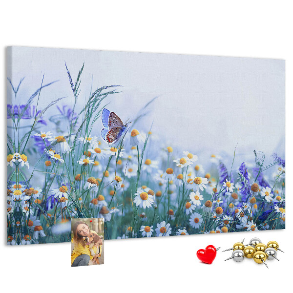 Tableau affichage liège Motif de prairie avec papillon et fleurs.