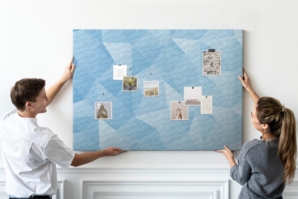 Tableau en liège Triangles géométriques bleus dans des nuances