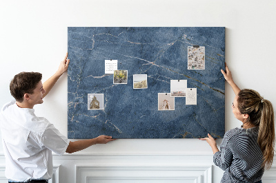 Tableau en liège Marbre bleu marine veiné de clair.