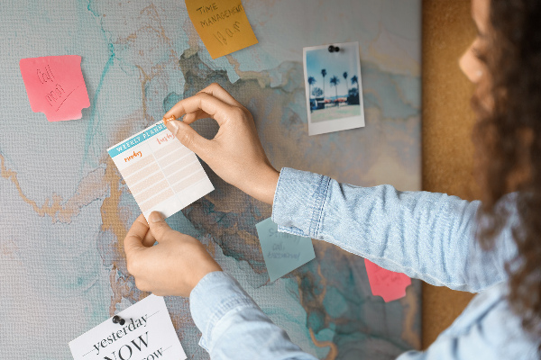 Tableau de liège Motif abstrait dans des tons de bleu