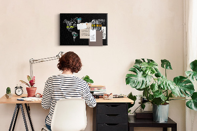 Tableau affichage liège Carte du monde avec des slogans motivants.
