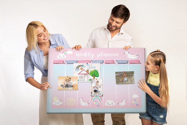Tableau de liège Agenda hebdomadaire avec des licornes colorées