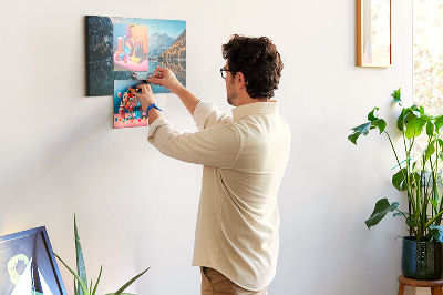 Tableau affichage liège Le paysage montagneux se reflète dans le lac