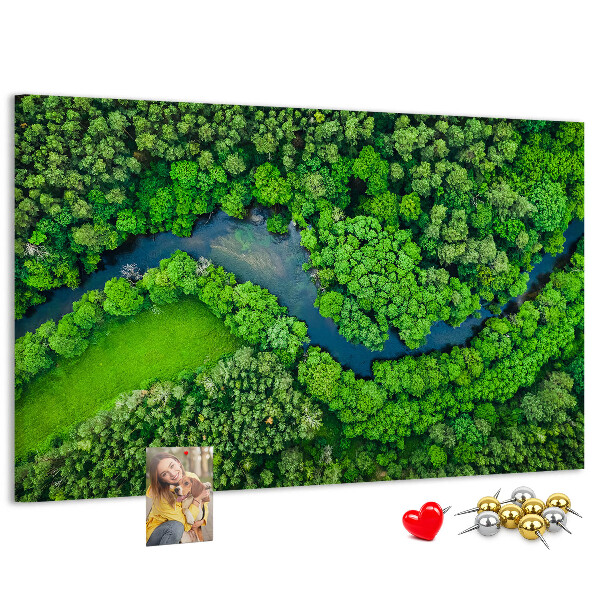 Tableau de liège Un paysage verdoyant traversé par une rivière sinueuse