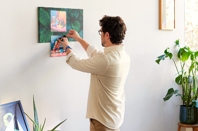 Tableau en liège Feuilles tropicales sur fond sombre