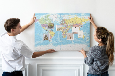 Tableau de liège Carte du monde avec les continents colorés.