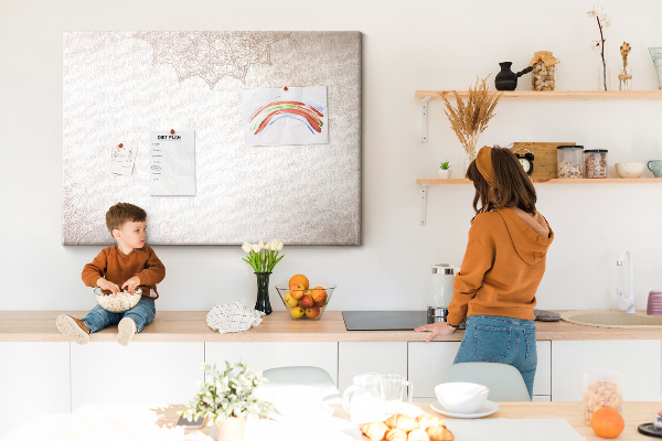 Tableau en liège Un délicat motif de mandala sur un fond clair