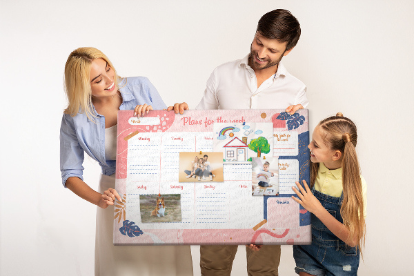 Tableau en liège Un agenda hebdomadaire coloré à motif végétal