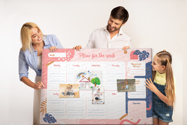 Tableau en liège Un agenda hebdomadaire coloré à motif végétal
