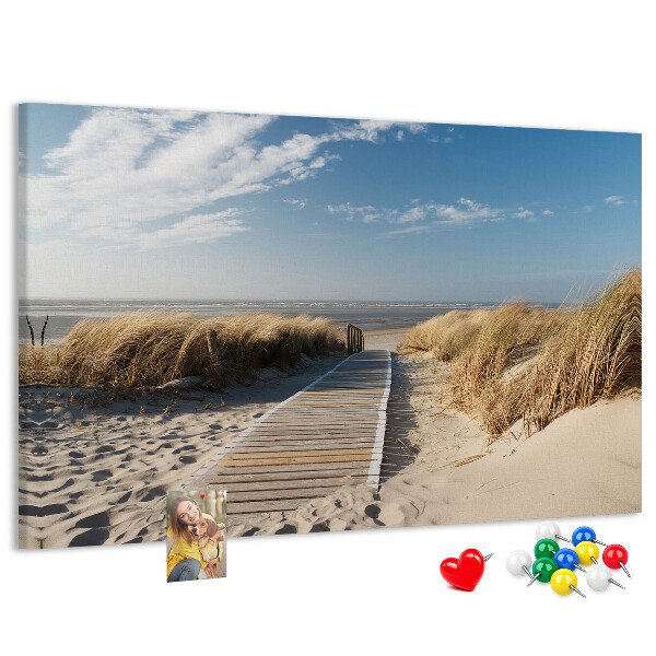Tableau en liège Une promenade sur la plage sous le soleil d'été