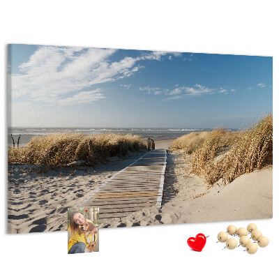 Tableau en liège Une promenade sur la plage sous le soleil d'été