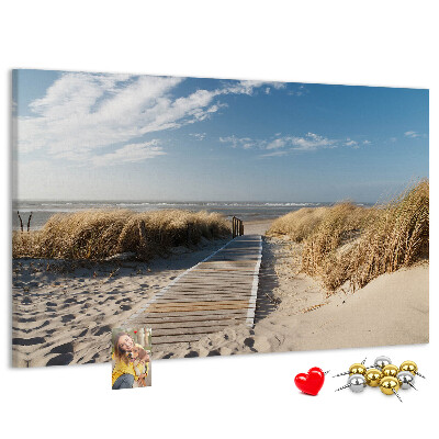 Tableau en liège Une promenade sur la plage sous le soleil d'été