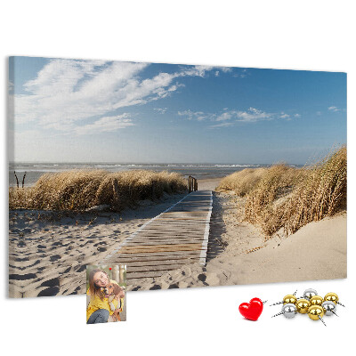Tableau en liège Une promenade sur la plage sous le soleil d'été