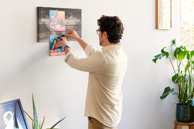 Tableau en liège Carte du monde sur fond en bois
