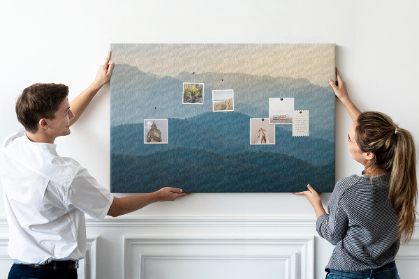 Tableau affichage liège Paysage de montagne aux nuances délicates.