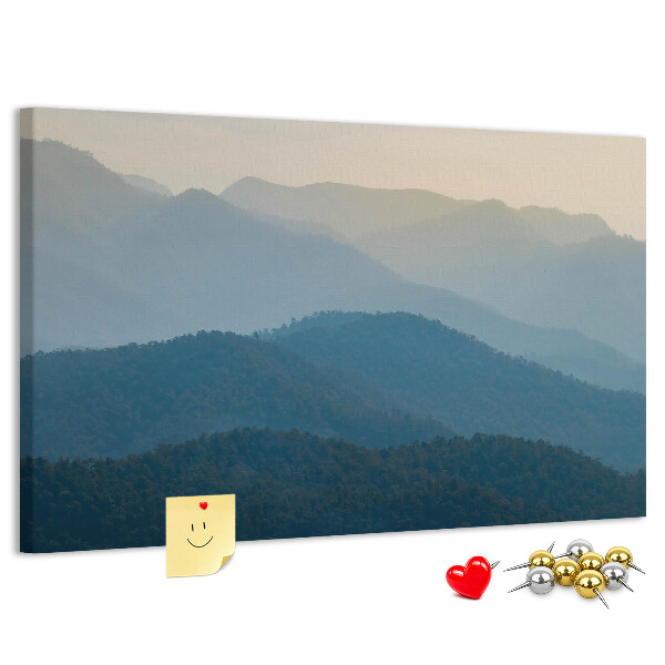 Tableau affichage liège Paysage de montagne aux nuances délicates.