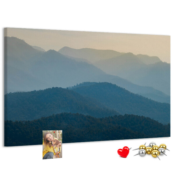 Tableau affichage liège Paysage de montagne aux nuances délicates.