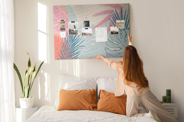 Tableau en liège Motif de feuilles tropicales aux couleurs pastel