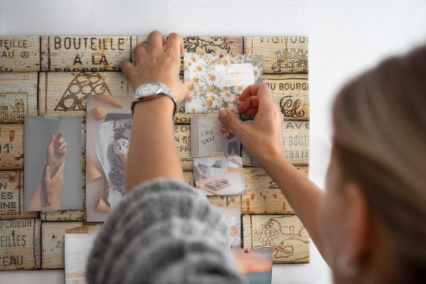 Tableau affichage liège Bouchons de vin de formes variées