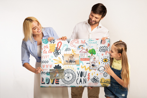 Tableau en liège Motifs joyeux avec des animaux et des textes